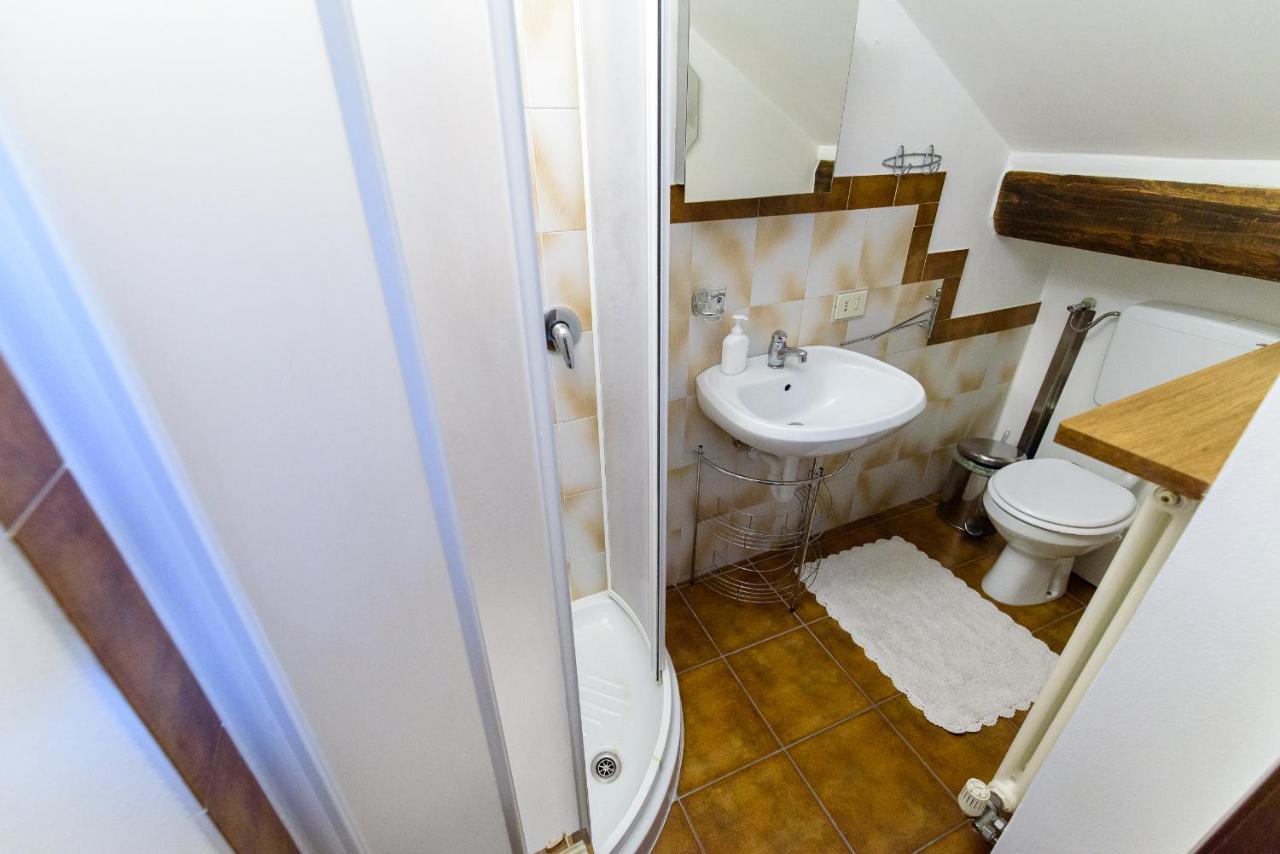 B&B Al Parco Volano Exterior photo